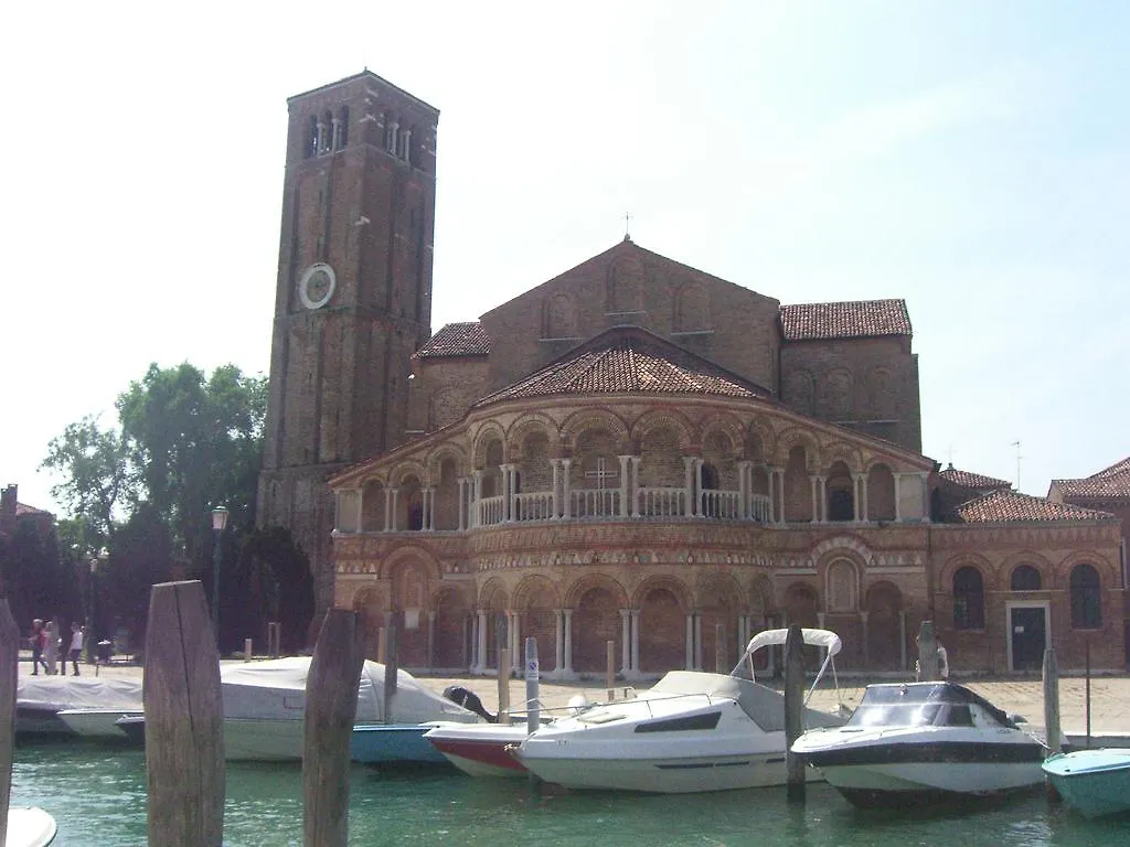 Ca' Del Pomo Grana' Bed & Breakfast Murano