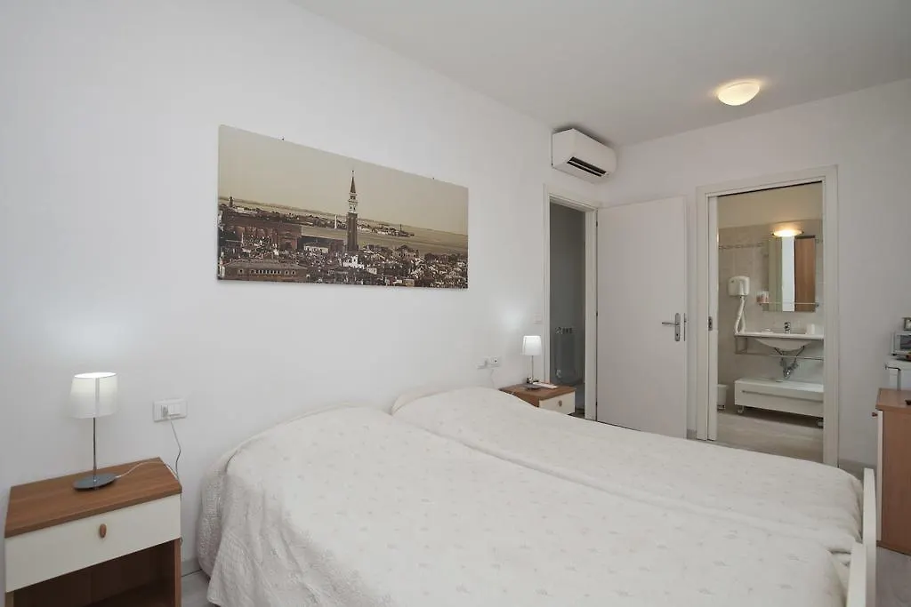 Bed and Breakfast Ca' Del Pomo Grana' Murano Bed & Breakfast